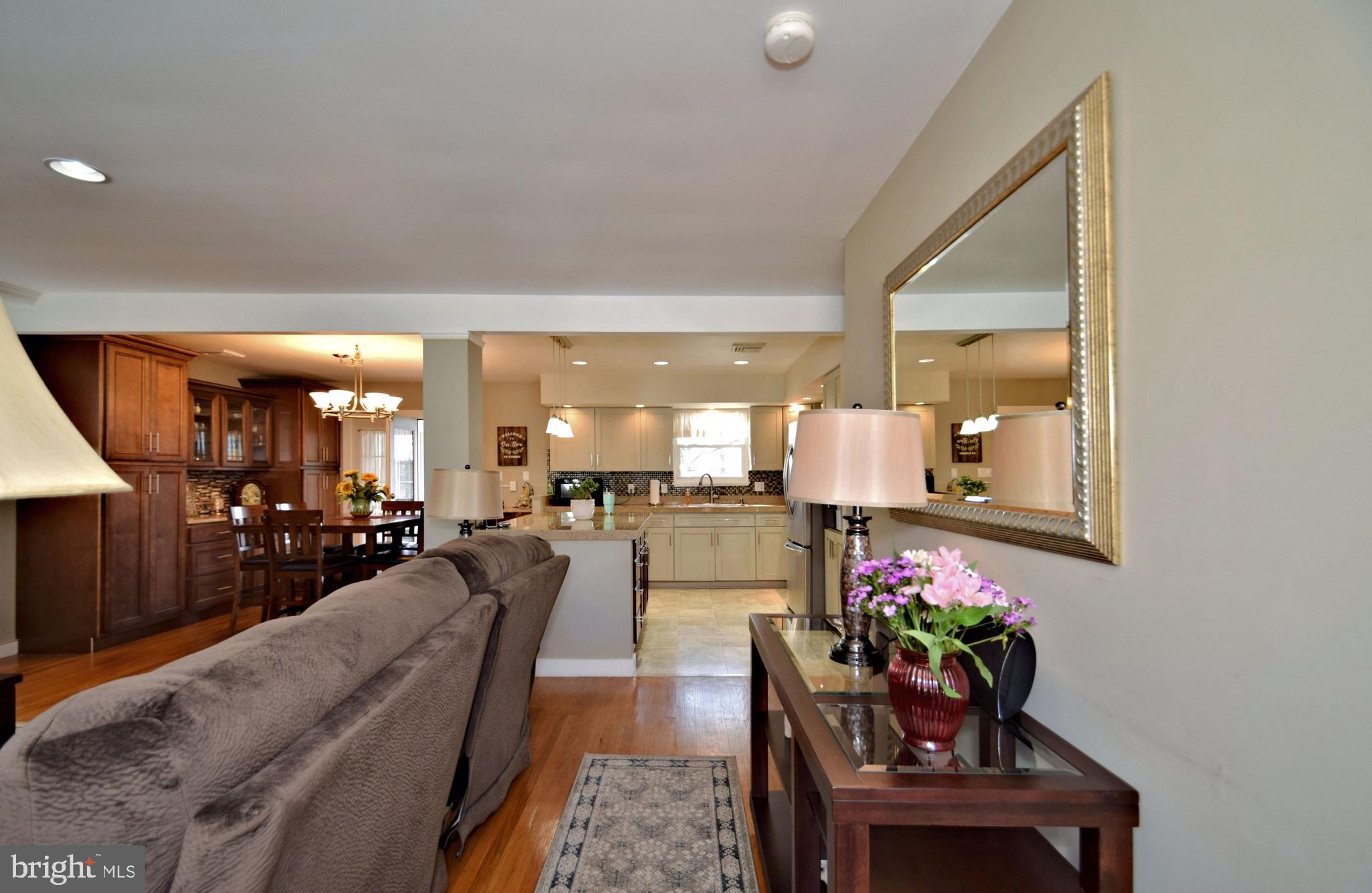 42 Brimfield Road Audubon, PA 19403 - Photo 2 of 21 Gallery Image 2