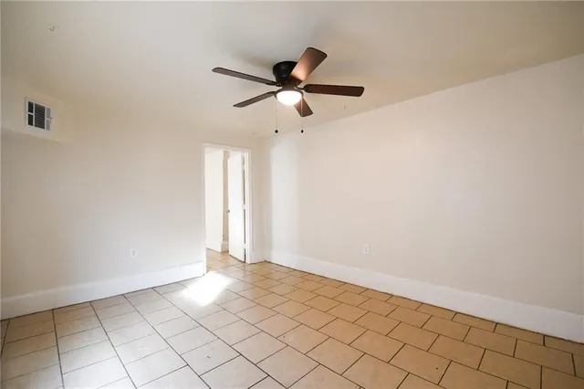 $1,100 | 2543 Acacia Street, Unit A, New Orleans, LA 70122