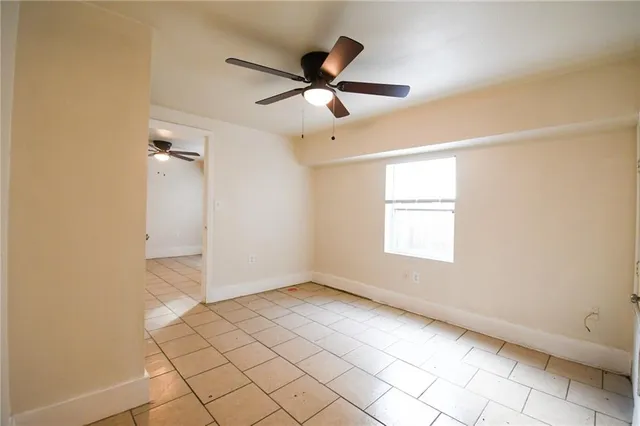 $1,100 | 2543 Acacia Street, Unit A, New Orleans, LA 70122
