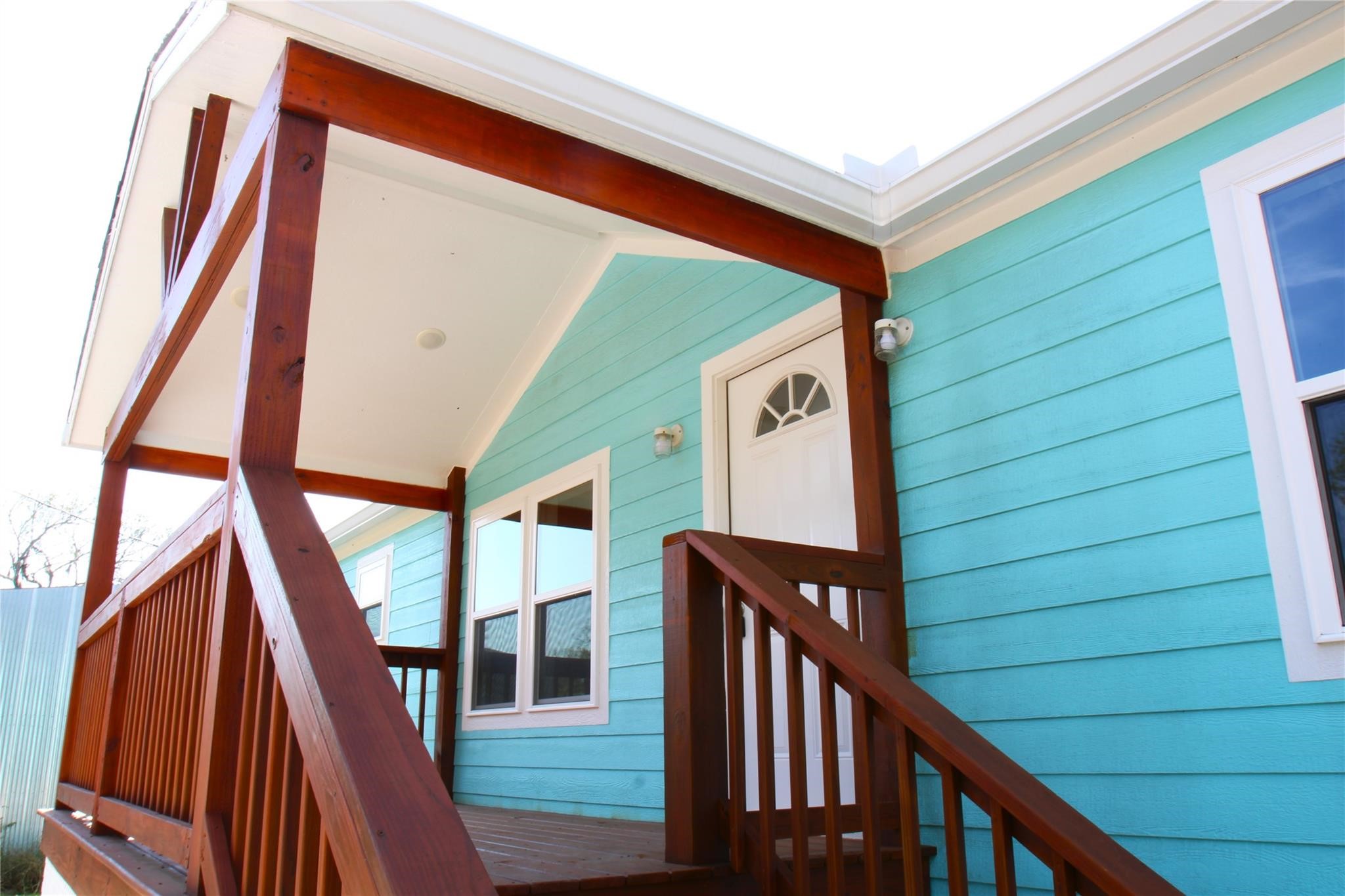 20406 Cr 510u Road Brazoria, TX 77422 - Photo 2 of 13 a view of stairs