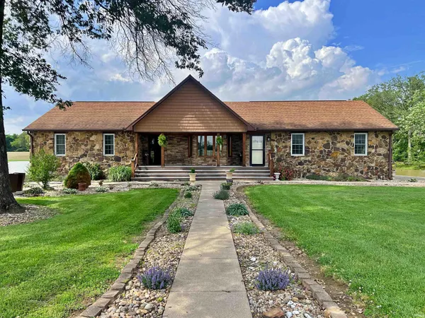 $529,000 | 2200 South 800th Street West, Lyons, IN 47443