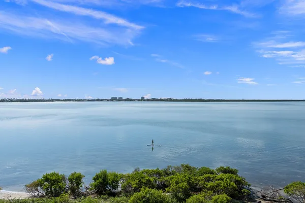 $2,450 | 22 Harbour Isle Drive West, Unit PH02, Hutchinson Island, FL 34949