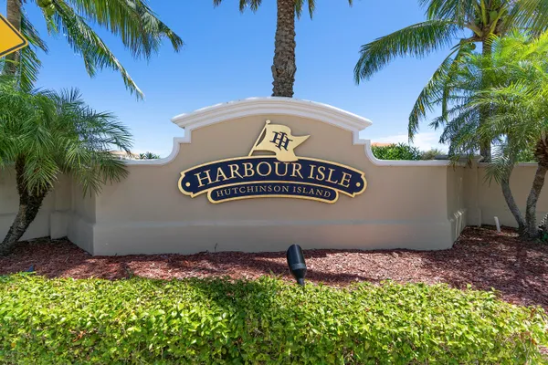 $2,450 | 22 Harbour Isle Drive West, Unit PH02, Hutchinson Island, FL 34949