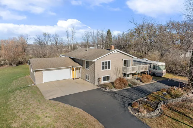 $320,000 | 14435 Woodville Drive, Waseca, MN 56093