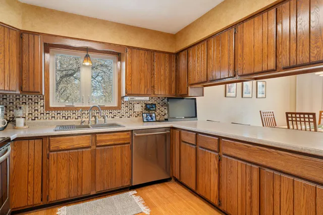 $320,000 | 14435 Woodville Drive, Waseca, MN 56093