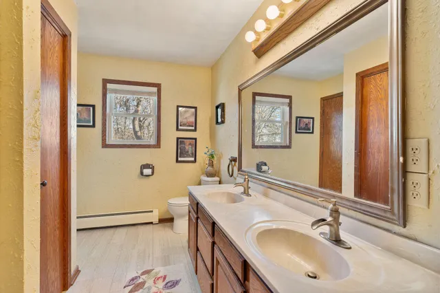 $320,000 | 14435 Woodville Drive, Waseca, MN 56093