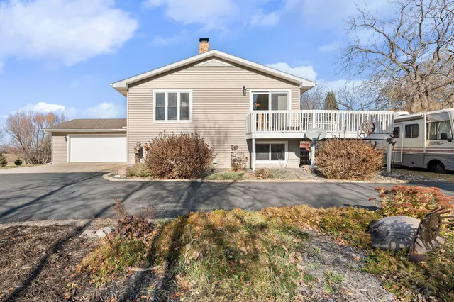 $320,000 | 14435 Woodville Drive, Waseca, MN 56093
