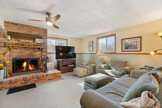 $320,000 | 14435 Woodville Drive, Waseca, MN 56093