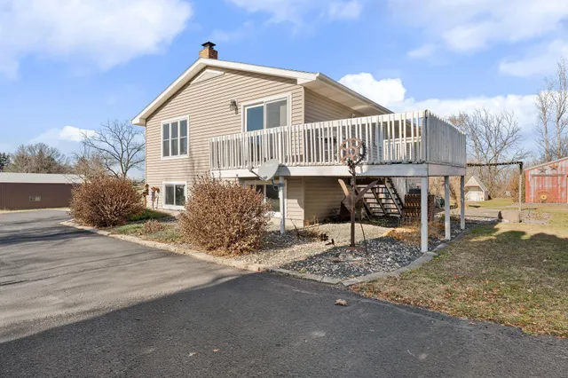 $320,000 | 14435 Woodville Drive, Waseca, MN 56093
