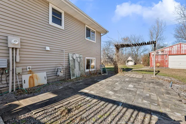 $320,000 | 14435 Woodville Drive, Waseca, MN 56093