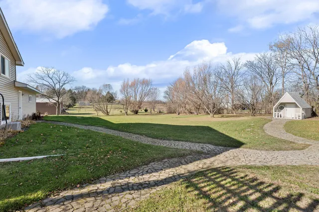 $320,000 | 14435 Woodville Drive, Waseca, MN 56093