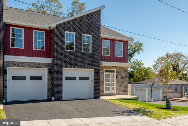 $350,000 | 429 Hillside Avenue, Lancaster, PA 17603