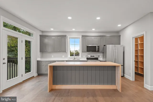 $350,000 | 429 Hillside Avenue, Lancaster, PA 17603