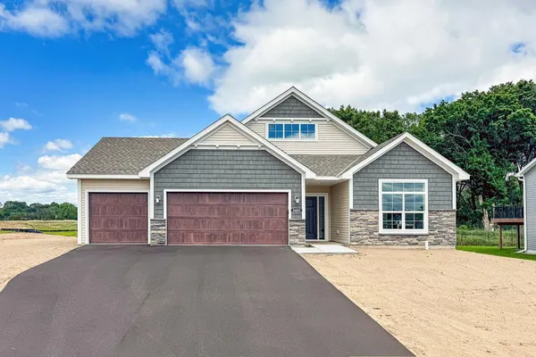 $479,900 | 3603 237th Avenue Northwest, St. Francis, MN 55070