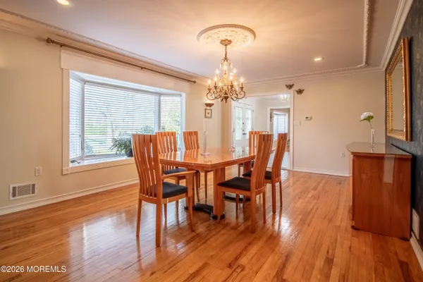 $1,150,000 | 3 Kelton Place, Manalapan, NJ 07726