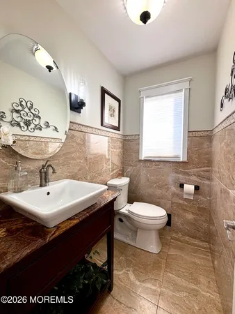 $1,150,000 | 3 Kelton Place, Manalapan, NJ 07726