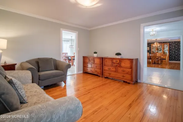 $1,150,000 | 3 Kelton Place, Manalapan, NJ 07726