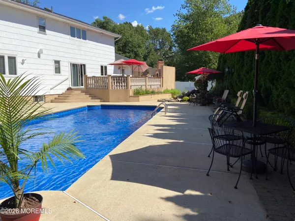 $1,150,000 | 3 Kelton Place, Manalapan, NJ 07726