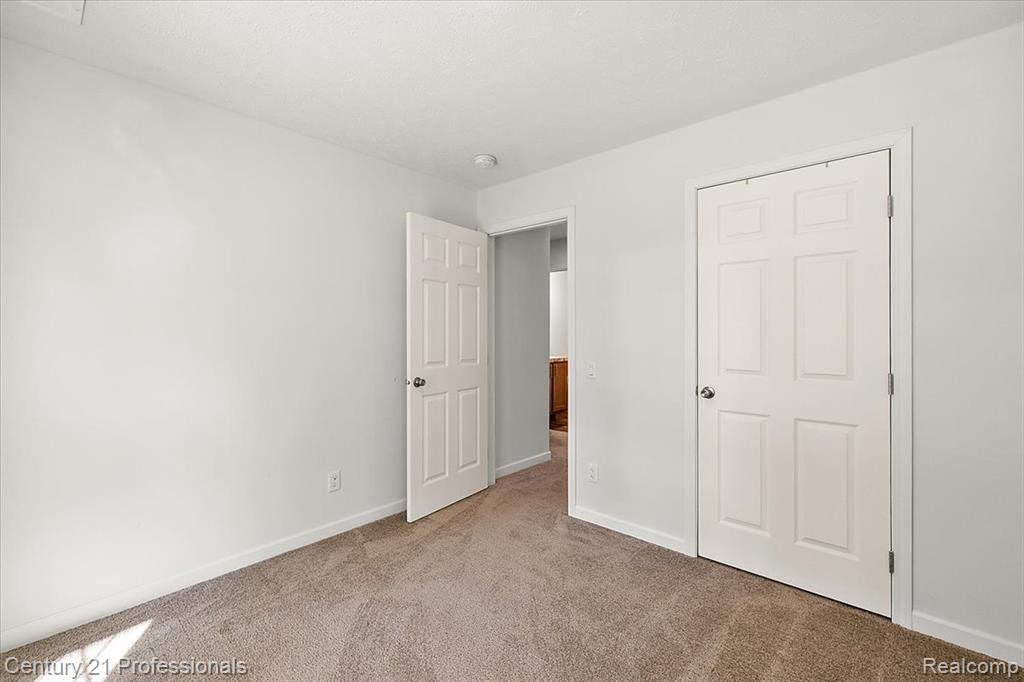 806 Davis Lake Road Lapeer, MI 48446 - Photo 32 of 50 Gallery Image 32