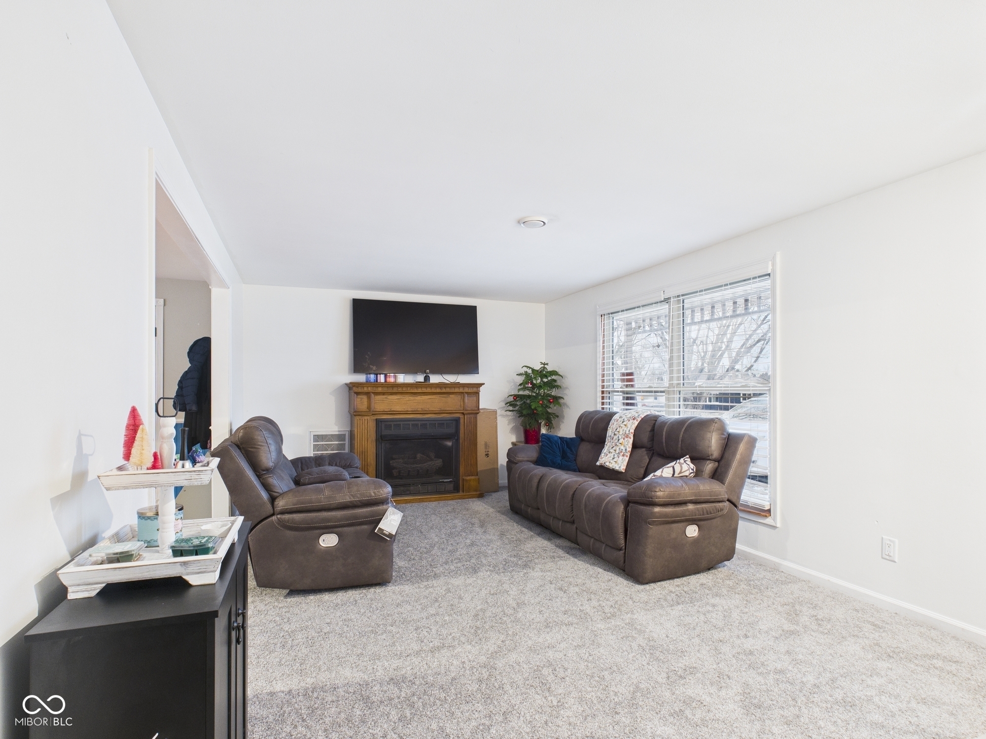 114 Bess Boulevard Pendleton, IN 46064 - Photo 3 of 25