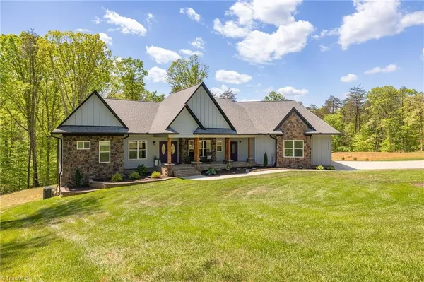 $1,249,000 | 7351 Hidden View Drive, Oak Ridge, NC 27310