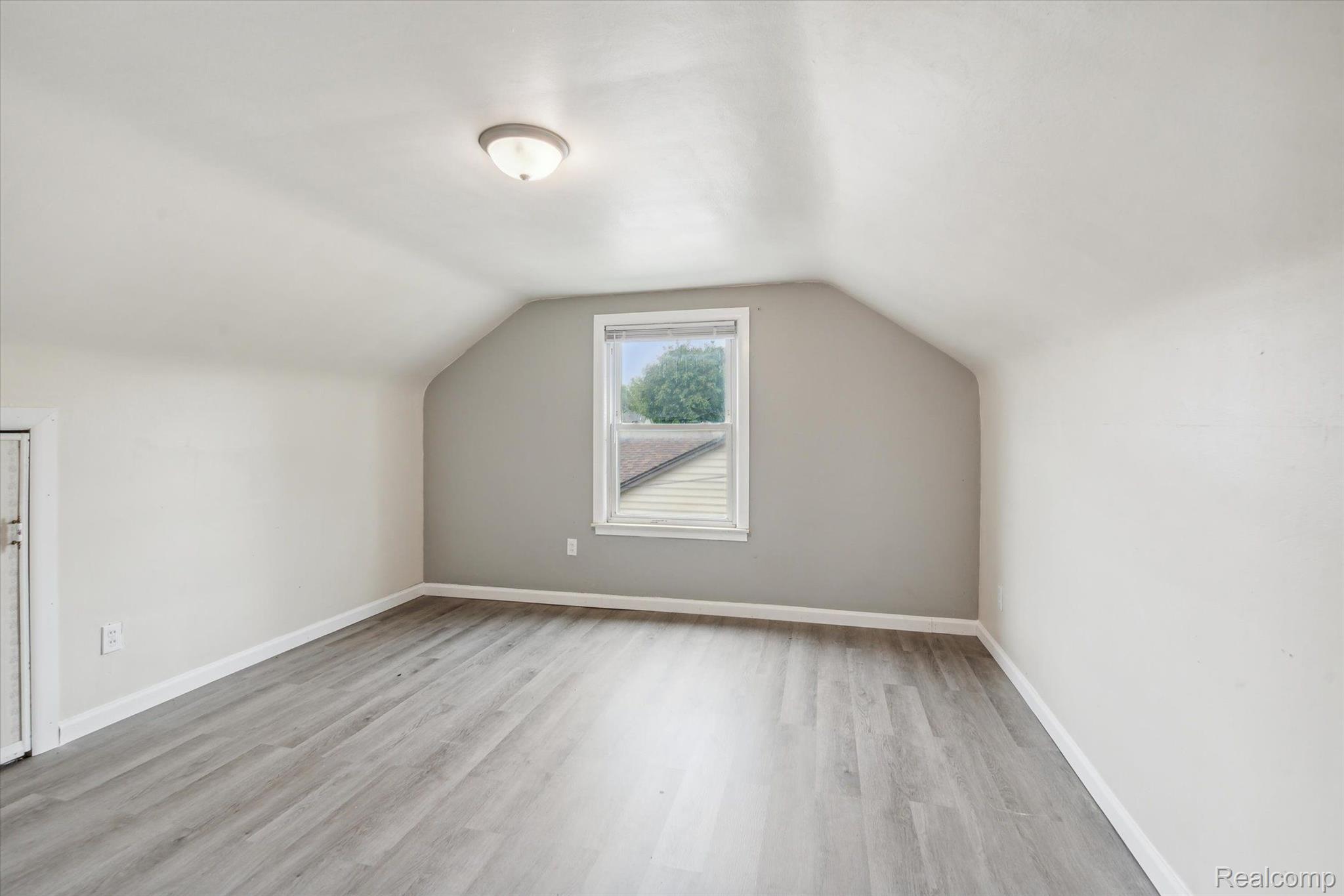 15813 Allen Road Southgate, MI 48195 - Photo 28 of 35 Bedroom 4