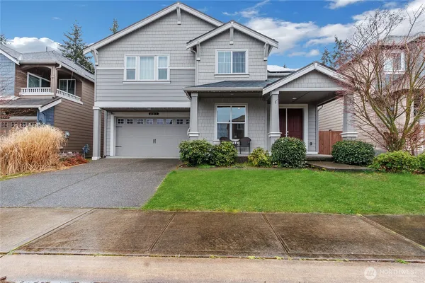 $786,600 | 19011 106th Ave Court East, Puyallup, WA 98374