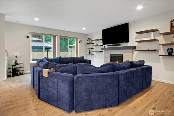 $786,600 | 19011 106th Ave Court East, Puyallup, WA 98374