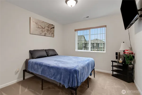 $786,600 | 19011 106th Ave Court East, Puyallup, WA 98374