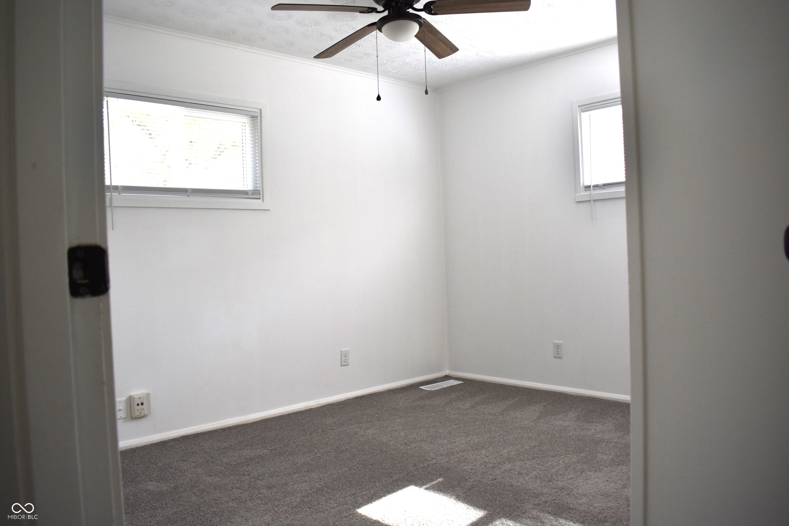 1927 Ruth Drive Indianapolis, IN 46240 - Photo 14 of 16 Gallery Image 14