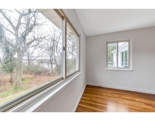 201 Overlook Drive Springfield, MA 01118 - Photo 14 of 30