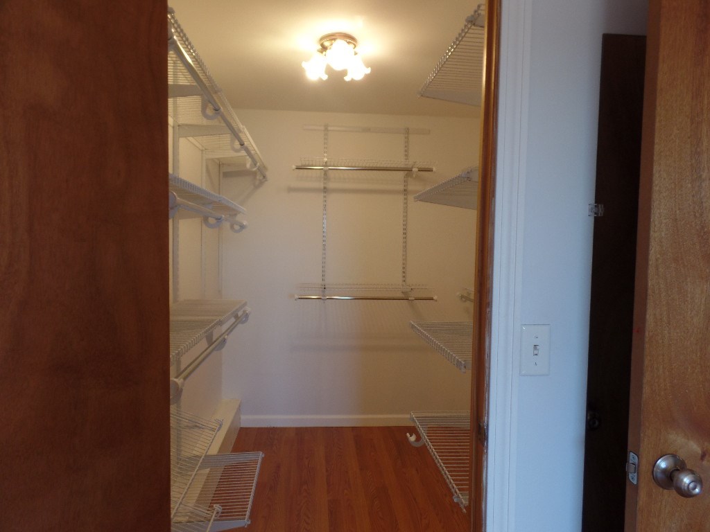 12 L English Village Road, Unit 303 Manchester, NH 03102 - Photo 15 of 19 Gallery Image 15