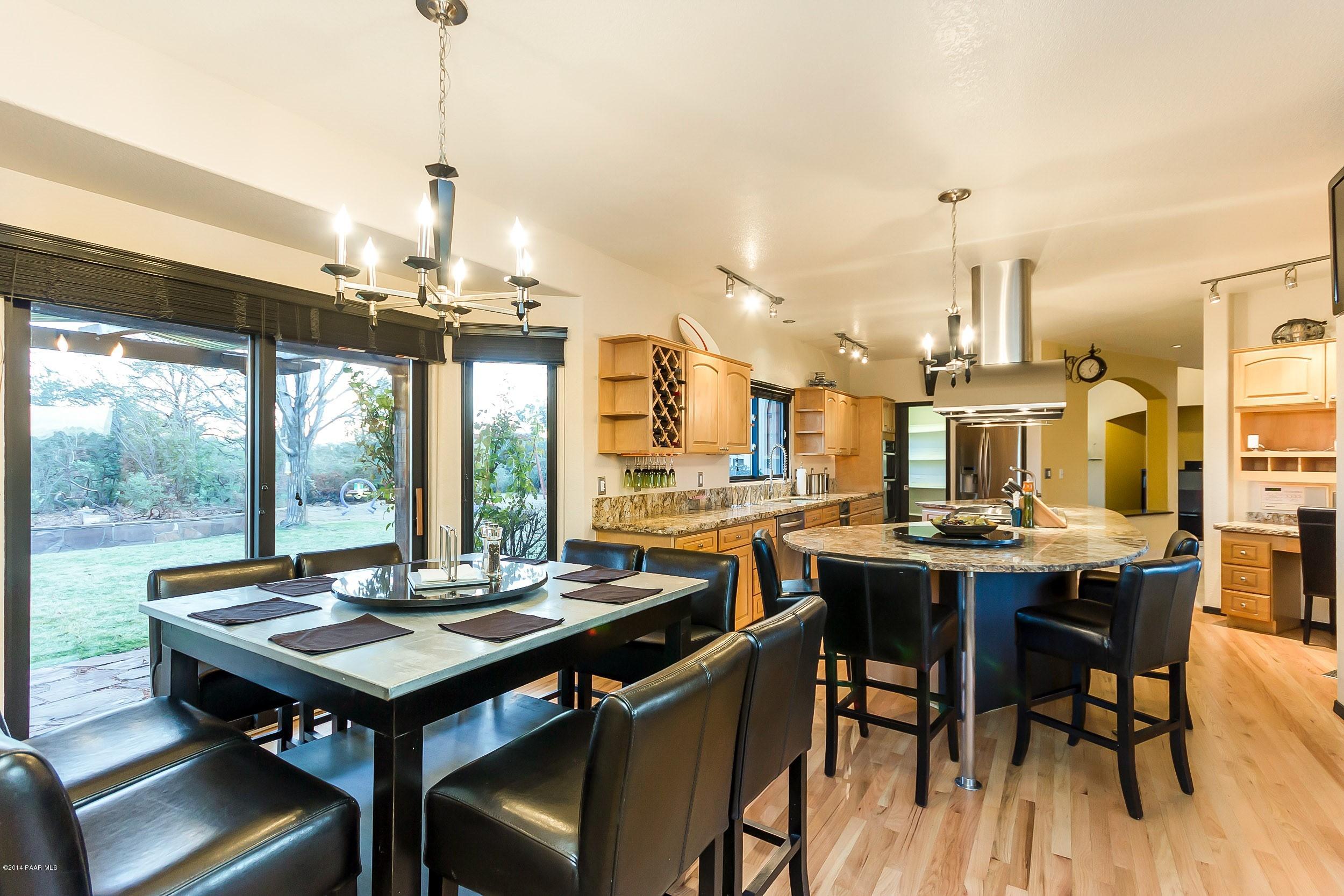 2595 West Bard Ranch Road Prescott, AZ 86305 - Photo 8 of 31 010_ Breakfast - Kitchen