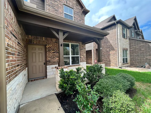 $2,875 | 15103 Signal Ridge Way, Cypress, TX 77429