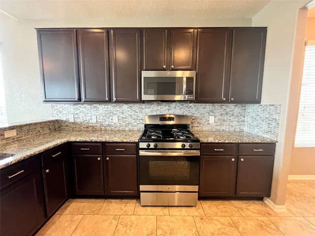 $2,875 | 15103 Signal Ridge Way, Cypress, TX 77429