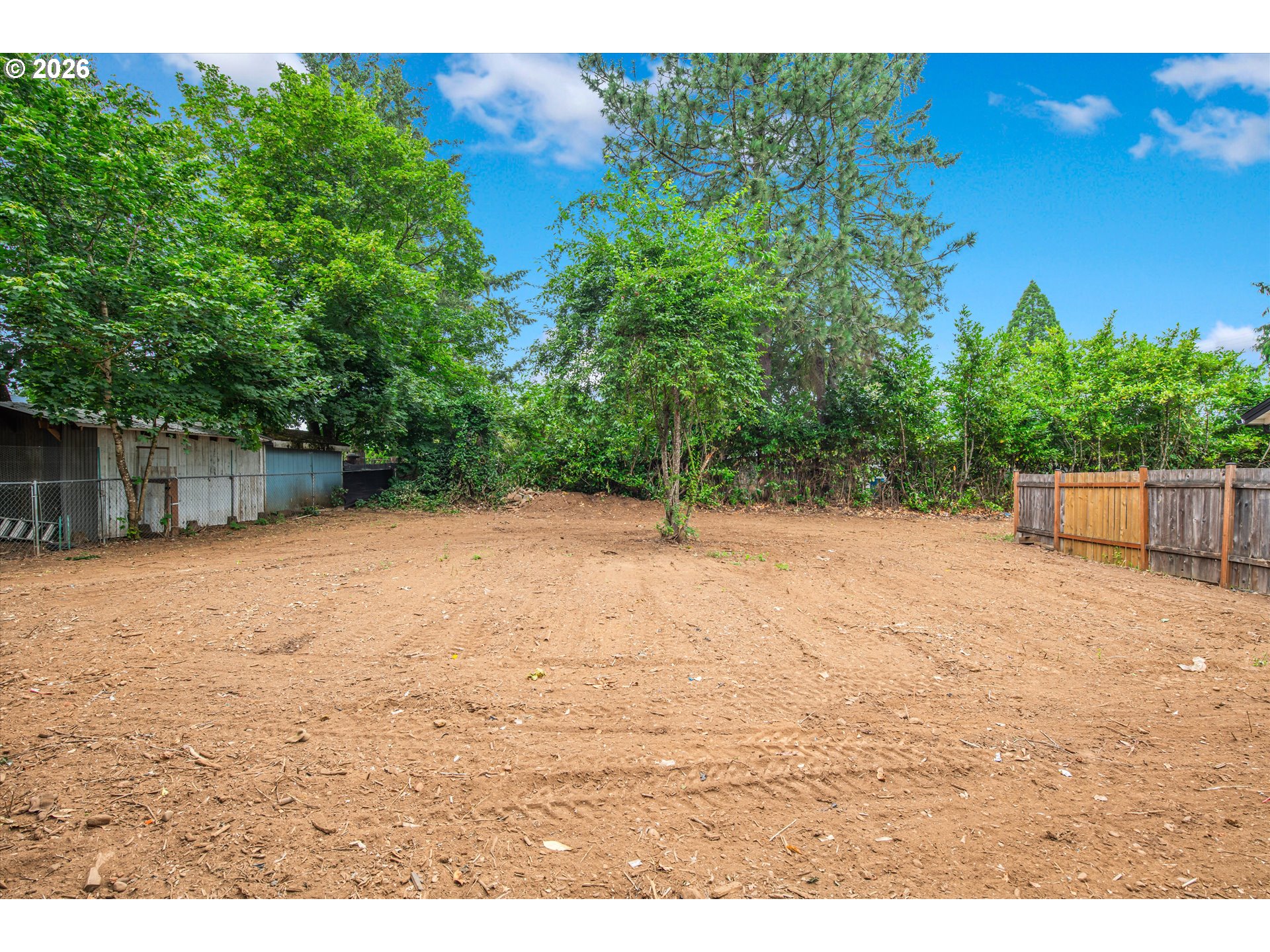 0 Southeast 139th Avenue Portland, OR 97233 - Photo 9 of 14 a backyard of a house with lots of green space
