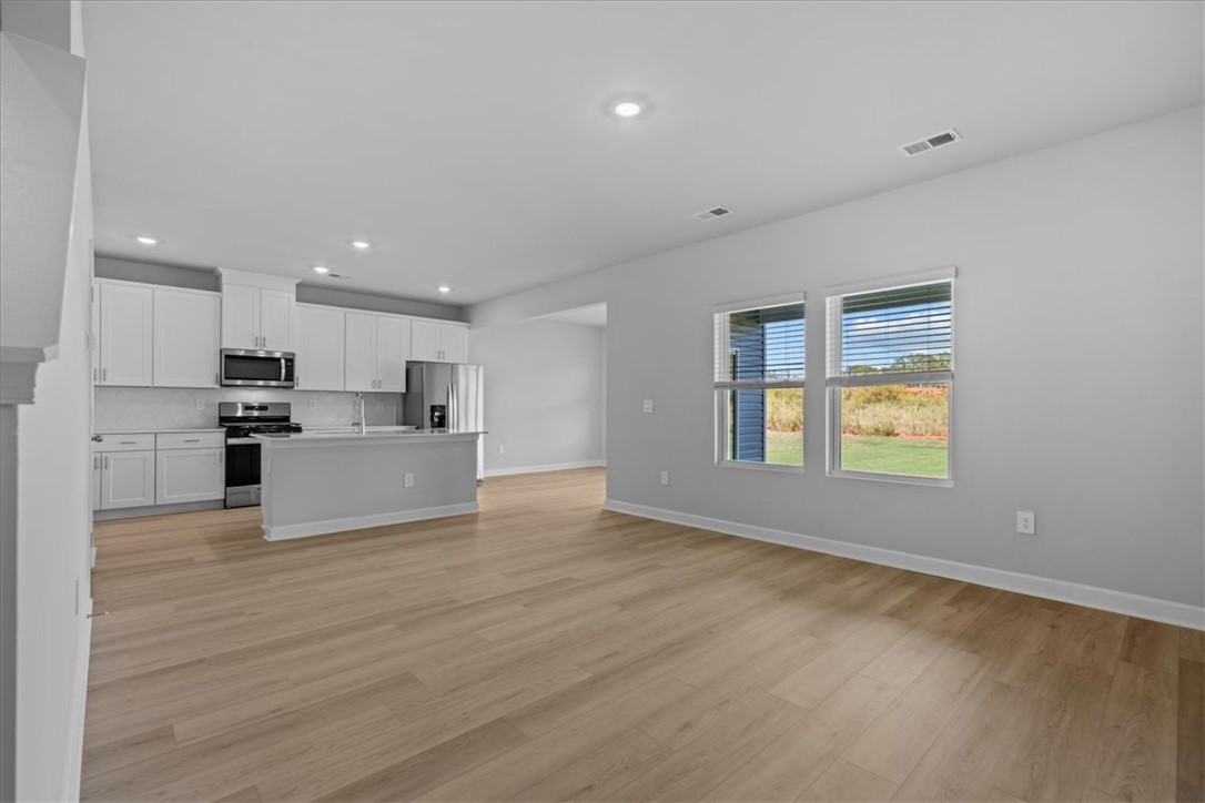 406 Shortleaf Lane Pendleton, SC 29670 - Photo 7 of 36