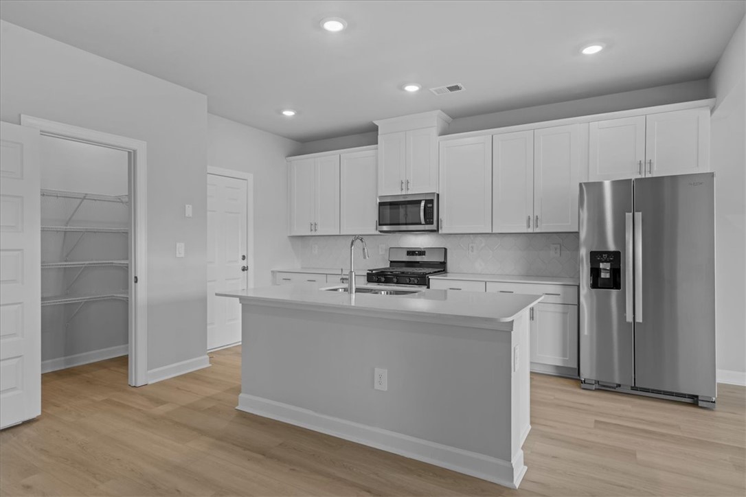 406 Shortleaf Lane Pendleton, SC 29670 - Photo 9 of 36