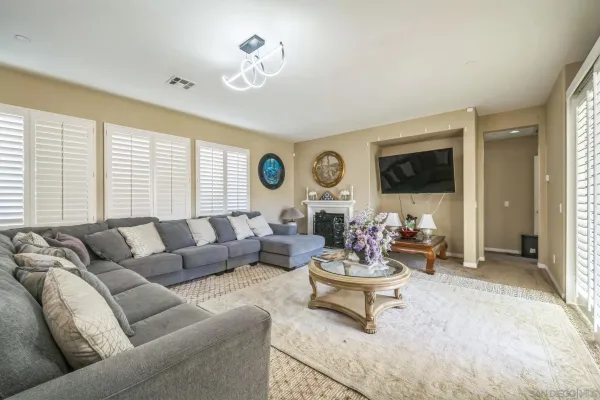 $1,049,000 | 3152 Beven Drive, Escondido, CA 92027