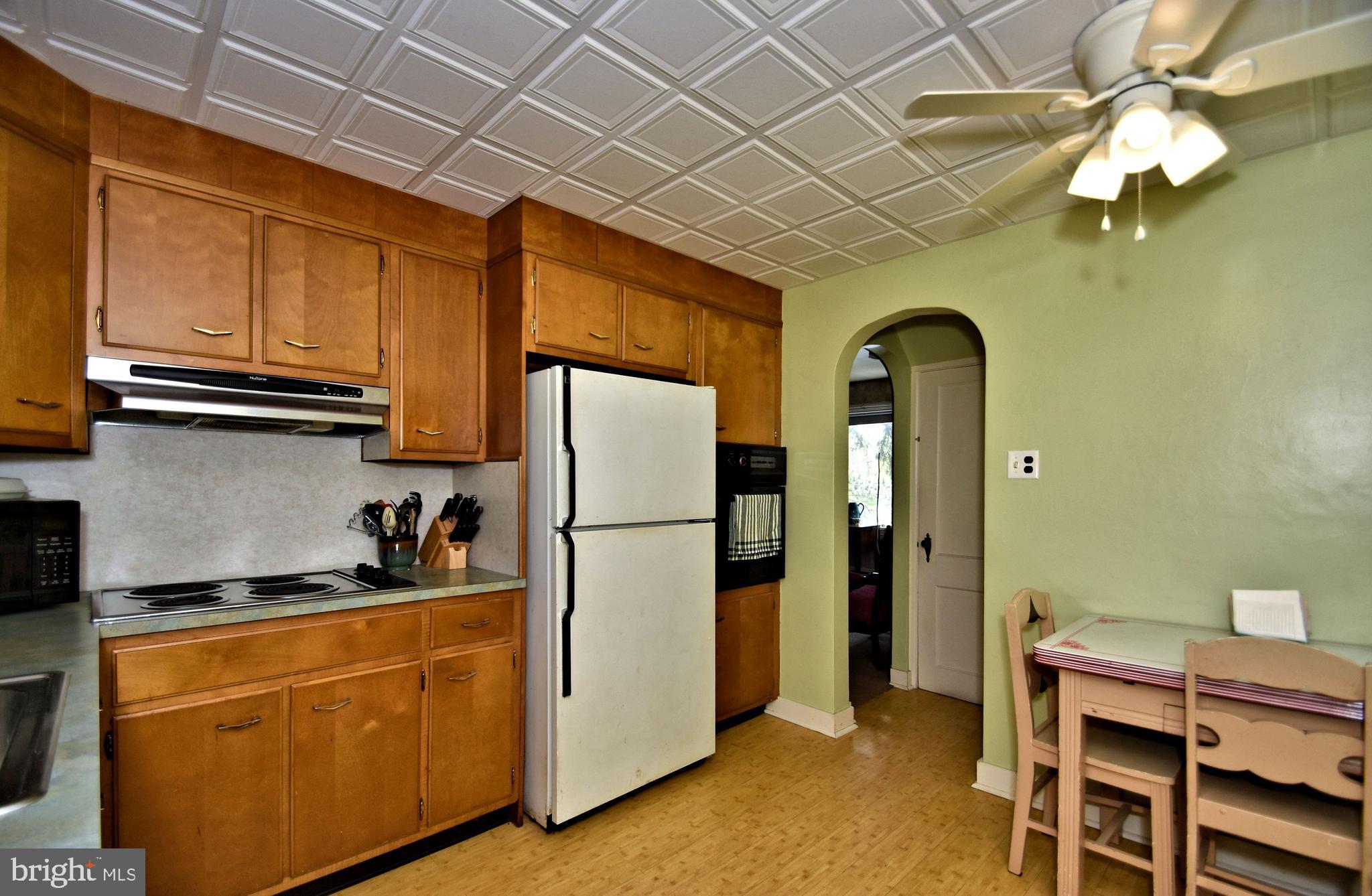 25 Riverside Drive Reading, PA 19605 - Photo 4 of 60 Gallery Image 4