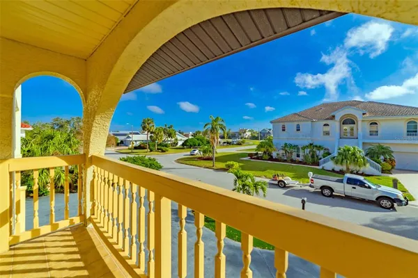 $5,200 | 5521 Westshore Drive, New Port Richey, FL 34652