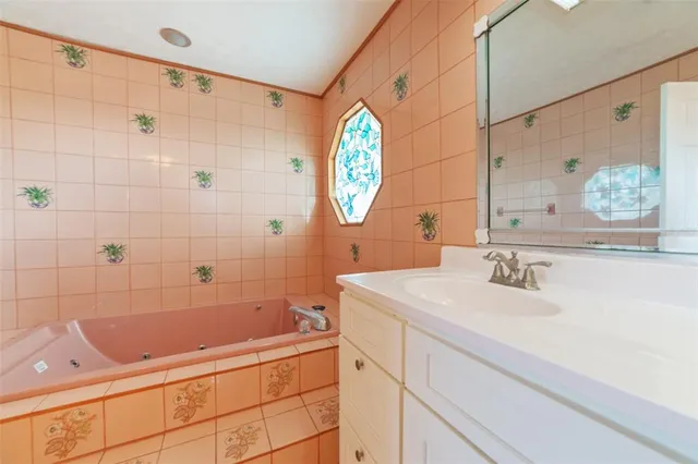 $5,900 | 5521 Westshore Drive, New Port Richey, FL 34652