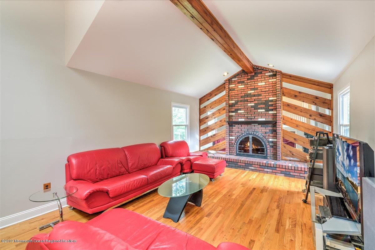 11 Bunker Hill Road Freehold, NJ 07728 - Photo 8 of 25 08-DEN