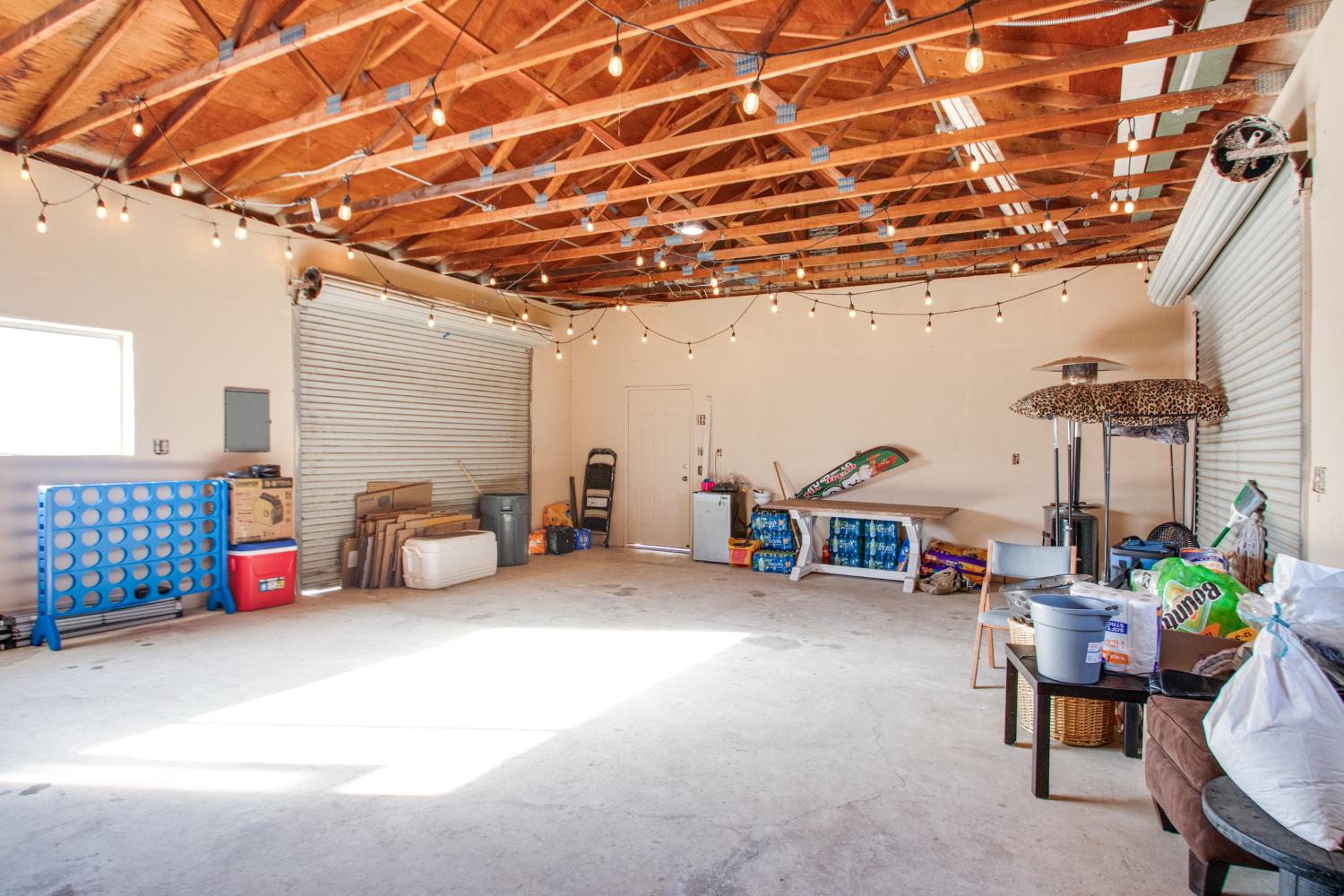2423 I Street Rio Linda, CA 95673 - Photo 21 of 48 a view of a room with gym equipment