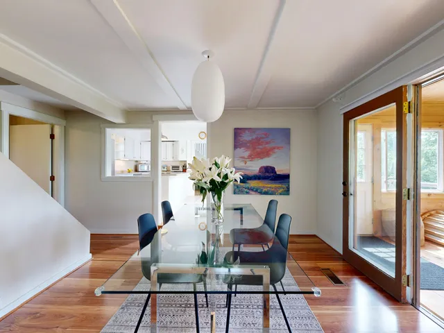 $695,000 | 26 Squiers Alley, Nobleboro, ME 04555