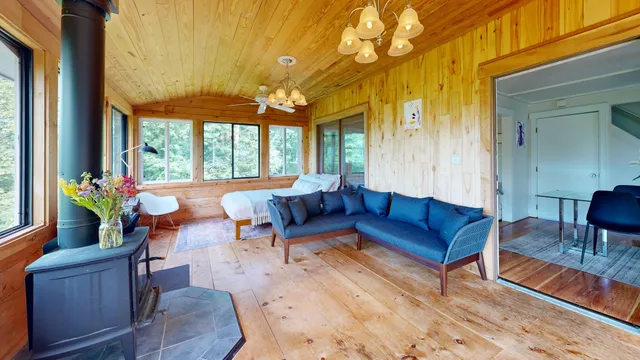 $695,000 | 26 Squiers Alley, Nobleboro, ME 04555