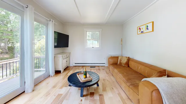 $695,000 | 26 Squiers Alley, Nobleboro, ME 04555