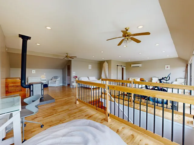 $695,000 | 26 Squiers Alley, Nobleboro, ME 04555