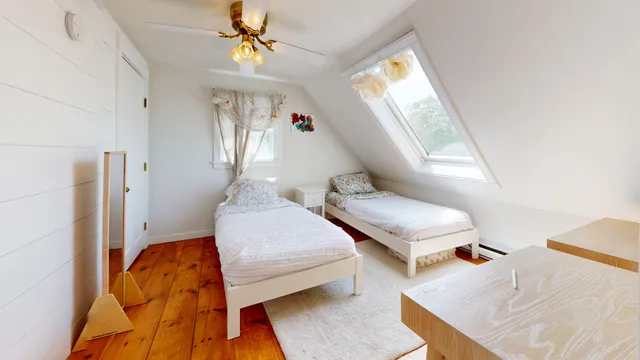 $695,000 | 26 Squiers Alley, Nobleboro, ME 04555