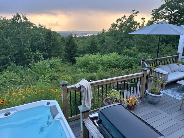 $695,000 | 26 Squiers Alley, Nobleboro, ME 04555